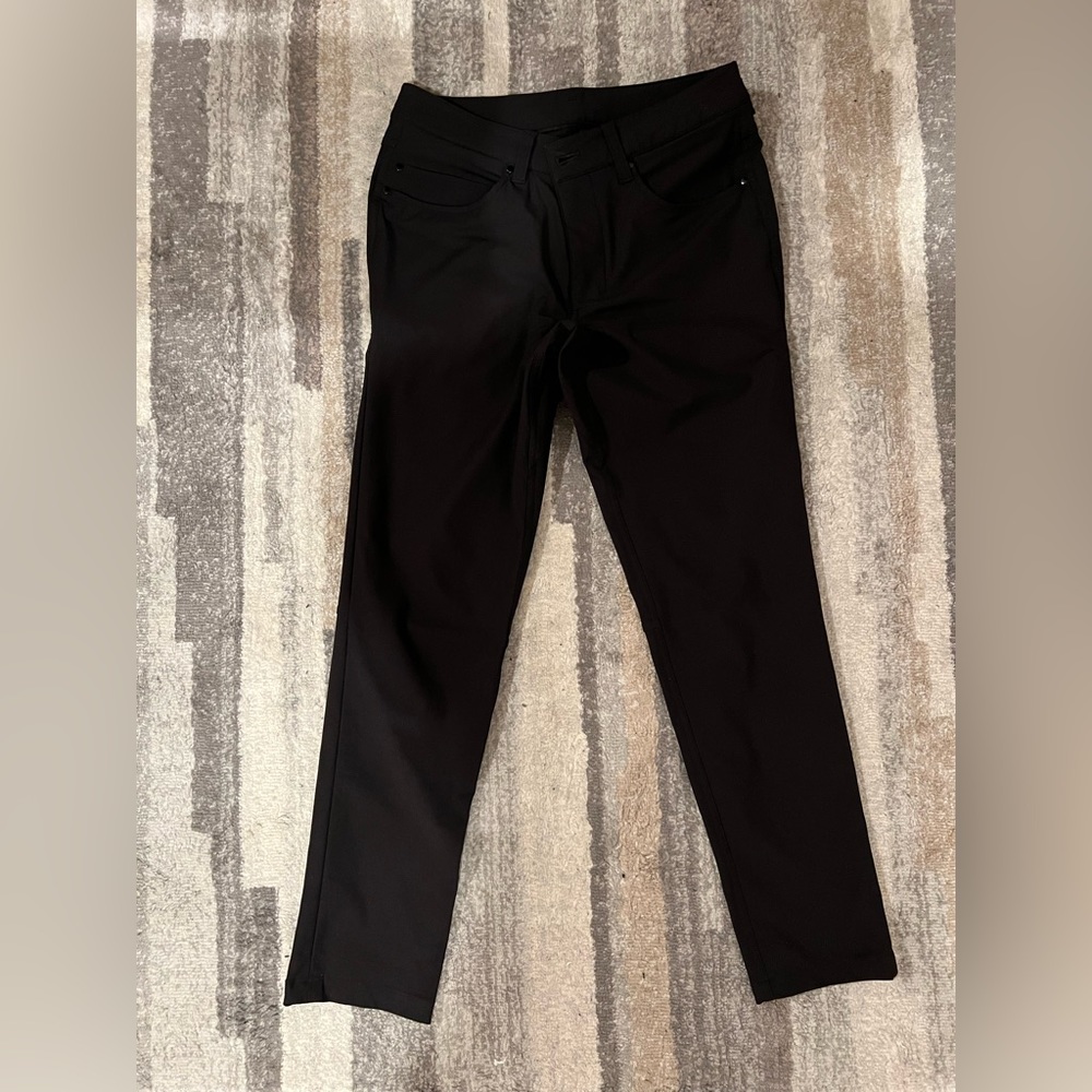 Lululemon ABC skinny in Black 28x28